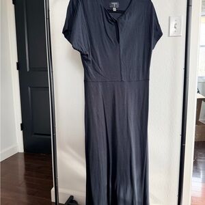 Tahari Black Dress with Short Sleeves